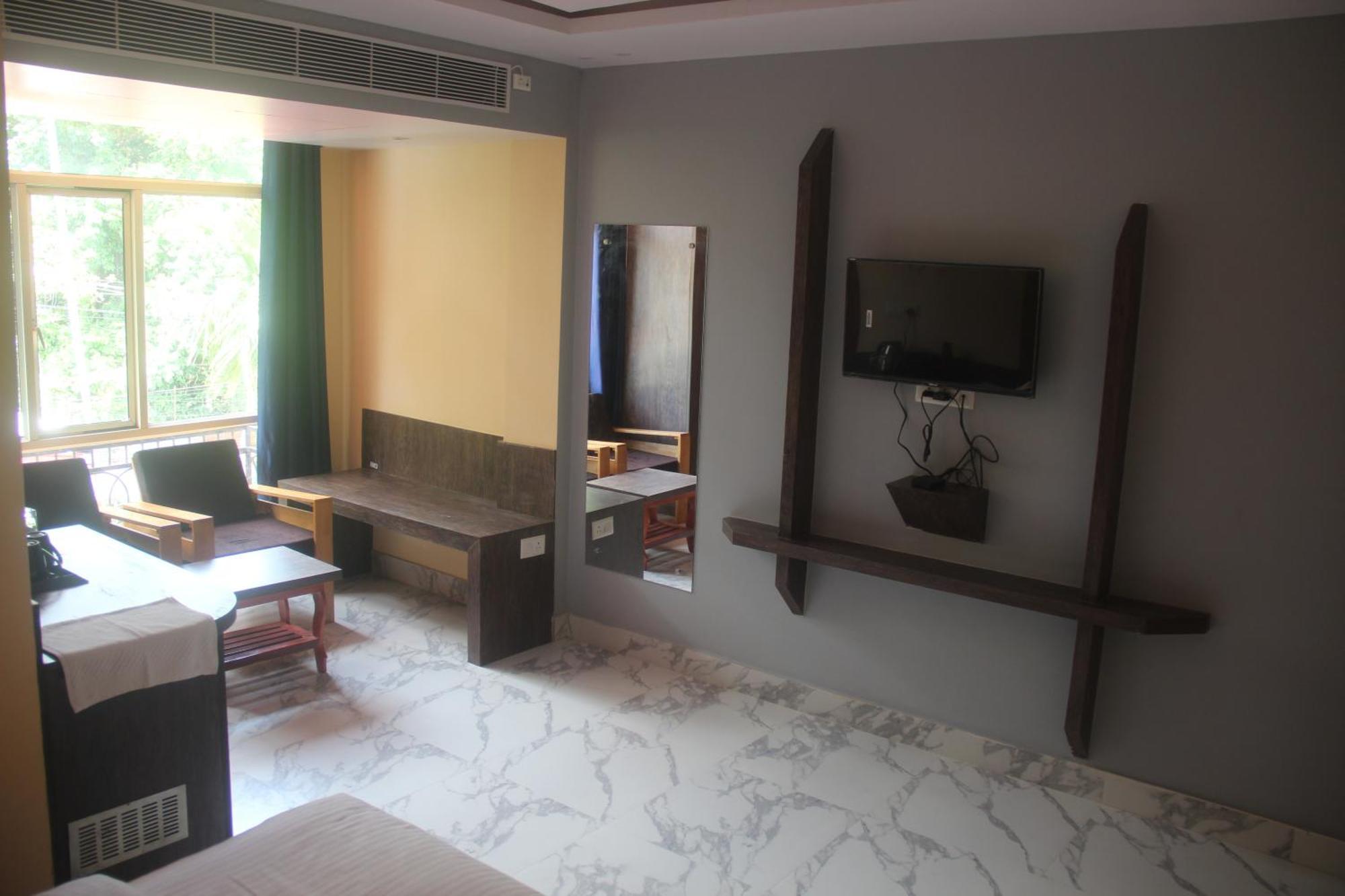 Hotel Serene Palace ポートブレア エクステリア 写真